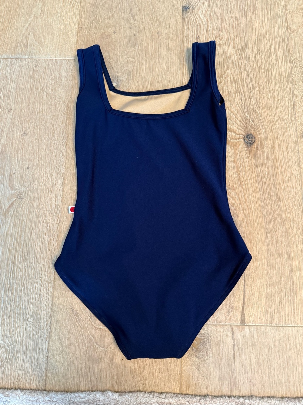 Yumiko Marieke Leotard - Picture 2 of 3